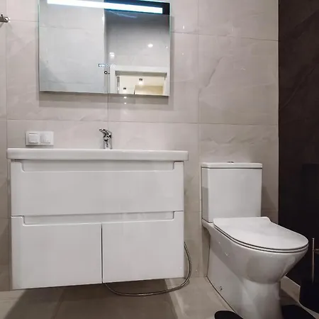 к морю 5 мин! французский бульвар 26 спальных мест 6 ! Apartment Odesa