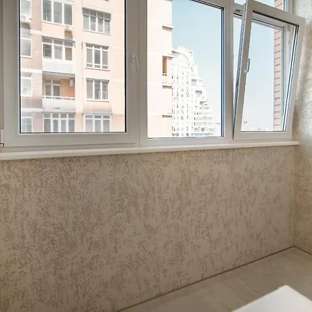 к морю 5 мин! французский бульвар 26 спальных мест 6 ! Apartment